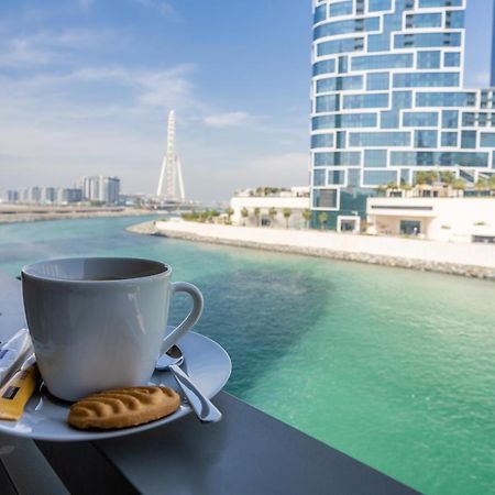 Waves Holiday Home - Waterfront Apartment With Breathtaking Sea Views Dubai Ngoại thất bức ảnh